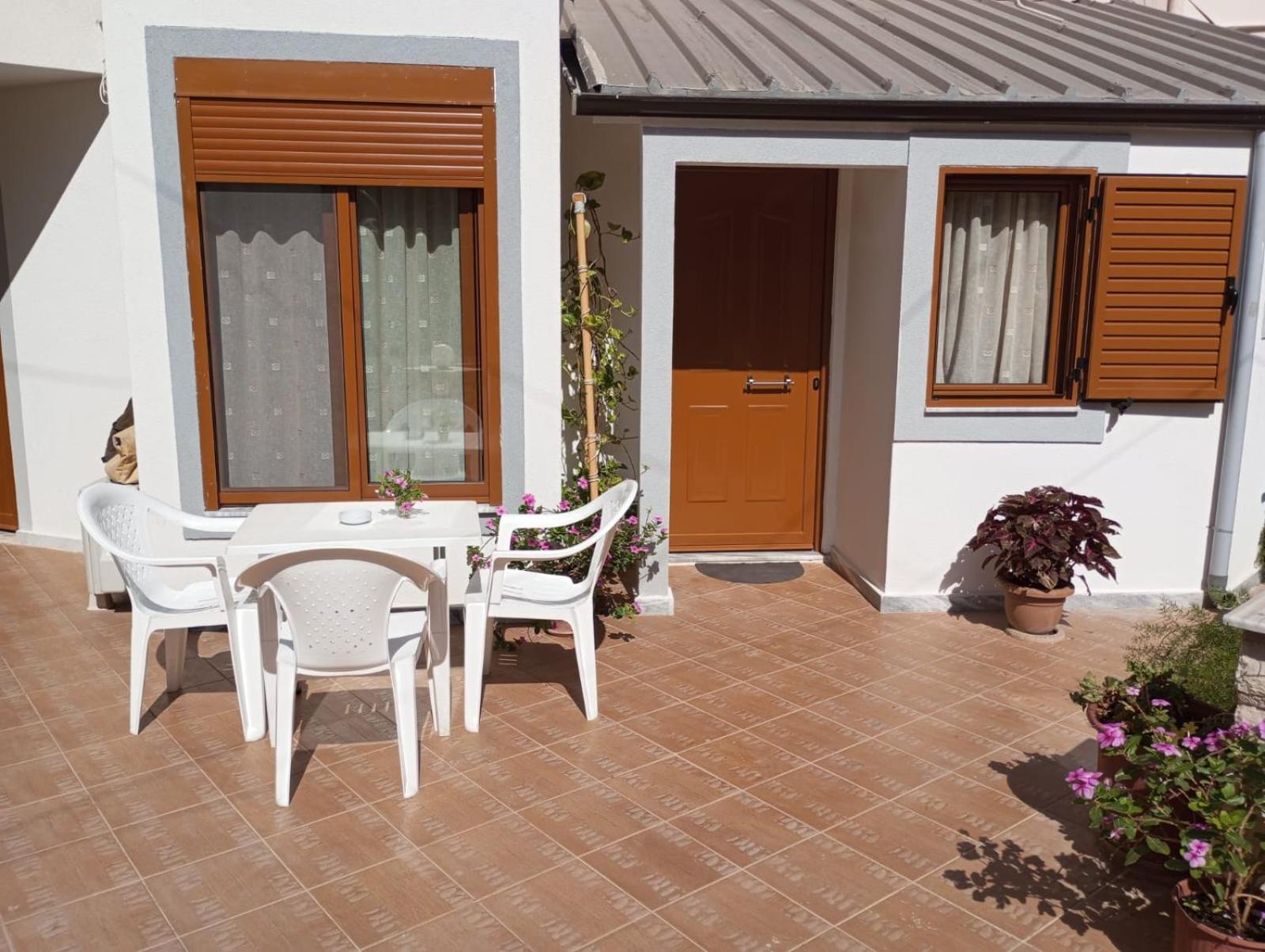 Mario Rooms Sarandë Exterior foto
